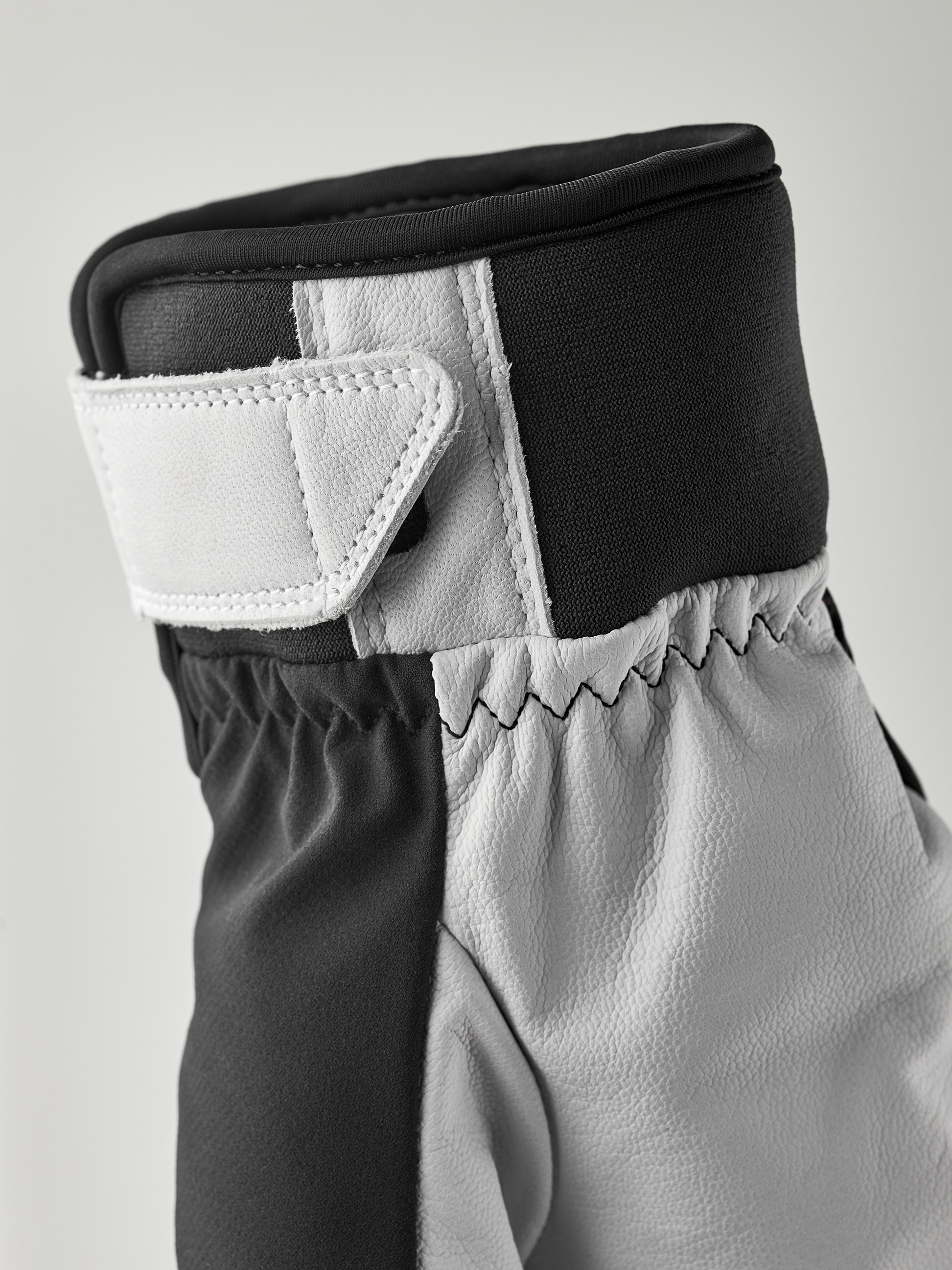Hestra Mistral Motion Short-5 Finger Skitourenhandschuh