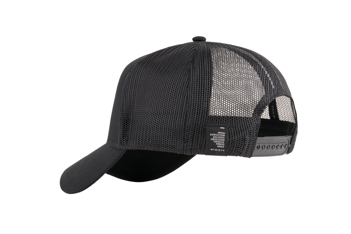VAN DEER-Red Bull Sports ESSENTIAL CAP Junior black